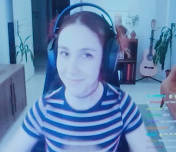 《被勒索的主播》中文版